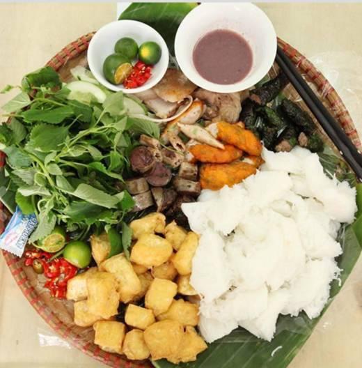 Chắc hẳn khó có ai cưỡng lại được sức hút của mẹt bún đầy ắp đang mời gọi này.(Ảnh: Internet)
