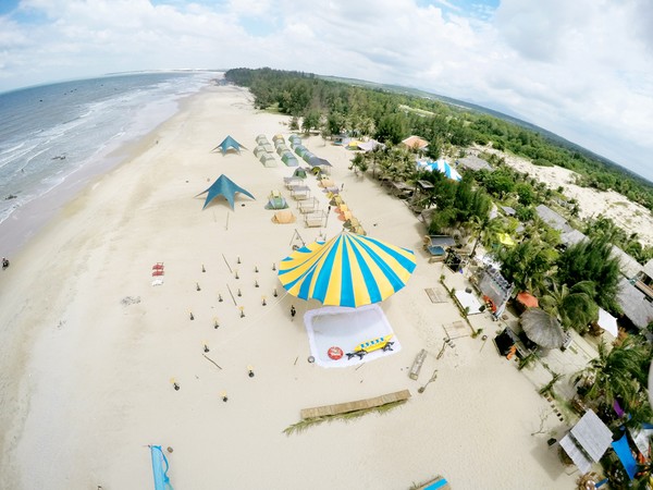 Hình ảnh toàn khu Coco Beach Camp nhìn từ trên cao. Ảnh: Ngô Quốc Tài