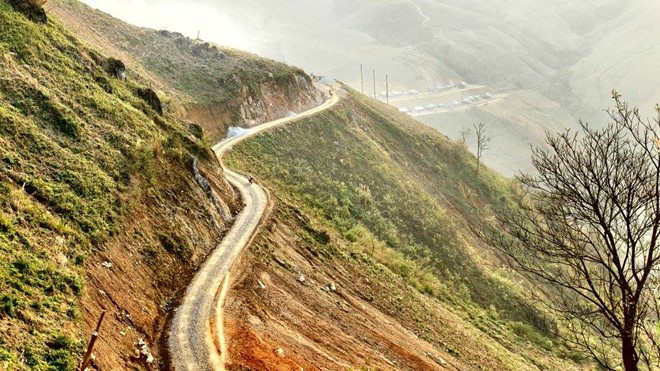 Một cảnh đèo trên đường đi Bắc Yên.