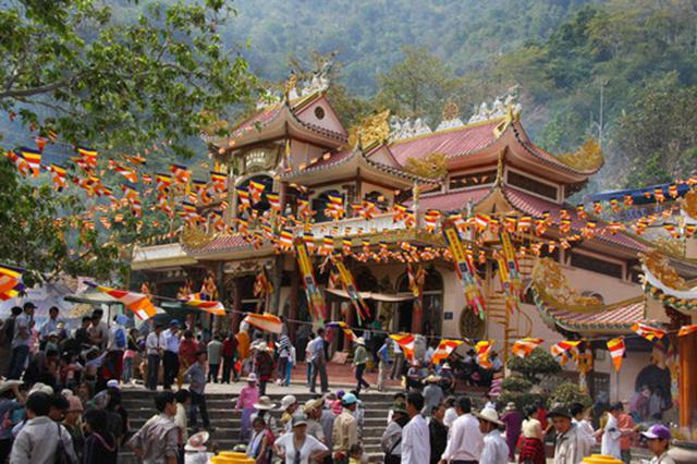 Chùa Linh Sơn Tiên Thạch. Ảnh panoramio.com