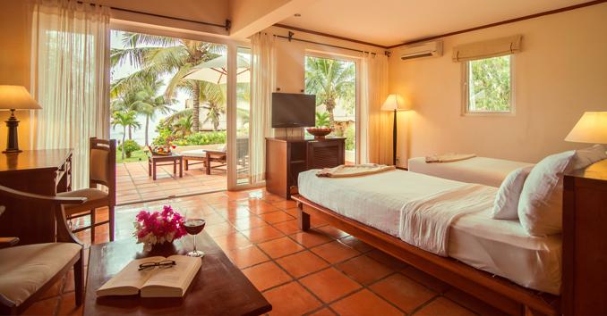 Bungalow hướng vườn có tầm nhìn với những khoảnh vườn nhỏ đầy hoa cỏ bao quanh. 
