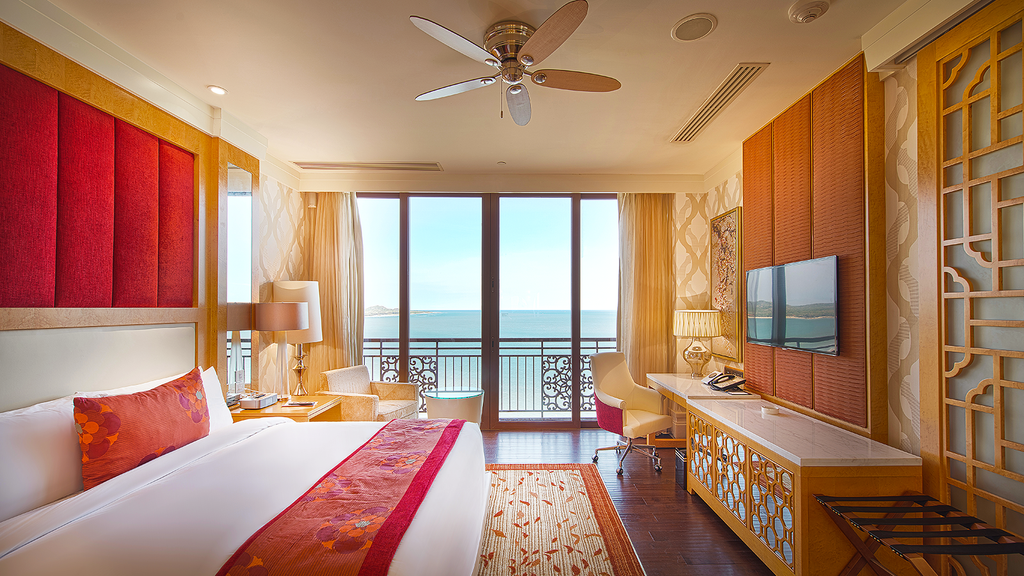 Các phòng tại The Grand Hồ Tràm Strip sẽ đem lại những giây phút thư giãn riêng tư tuyệt đối. 