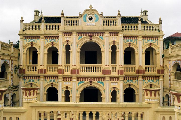 Dinh thự đặc biệt này được xây dựng từ năm 1914 và hoàn thành vào năm 1921. Ảnh: Lifehack