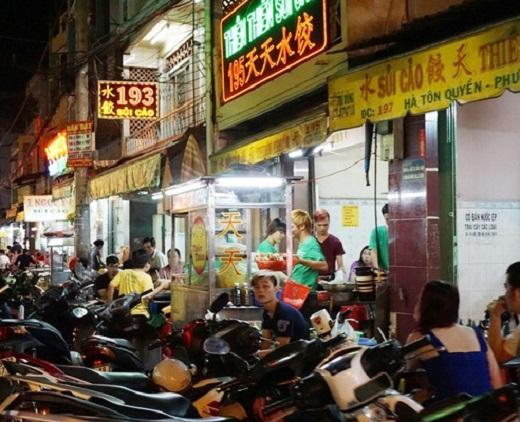 Là khu sinh sống của người Hoa nên ở đây sẽ mang đến cho bạn hương vị sủi cảo chuẩn nhất. (Ảnh: Internet)