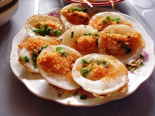 Giá khoảng 40.000 đồng một suất 8 chiếc. Ảnh: Yutaka