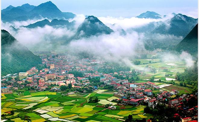 Ban tổ chức hy vọng thông qua triển lãm, các sinh viên có cơ hội tiếp cận nhiều hơn với cái đẹp và hồn Việt dưới cái nhìn đa chiều của các nhiếp ảnh. Trong ảnh là tác phẩm "Khoảnh khắc Bắc Sơn" của tác giả Trần Quang Quý.