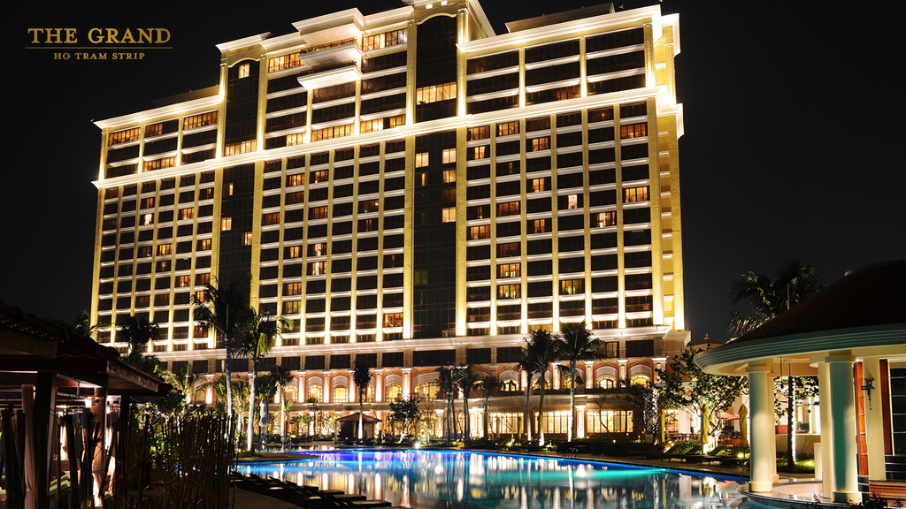 The Grand Hồ Tràm Strip nhìn từ phía bên ngoài. Ảnh: DiLaDen.com 
