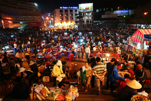 Chợ đêm Đà Lạt. Ảnh: Ngoisao