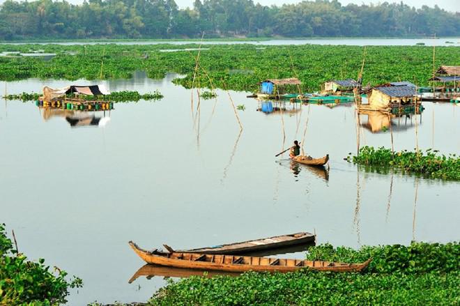 Ngoài ra, khi viếng thăm địa danh này, bạn còn đuợc tìm hiểu văn hóa đa dạng của cộng đồng người Chăm, người Việt, người Hoa và người Khmer sinh sống tại đây. Ảnh: Tannobi/tinhte.