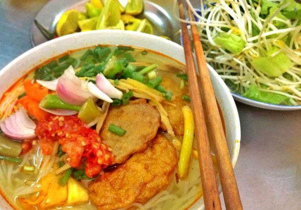 Các món ăn ở đây có giá từ 25.000 đến 77.000 đồng