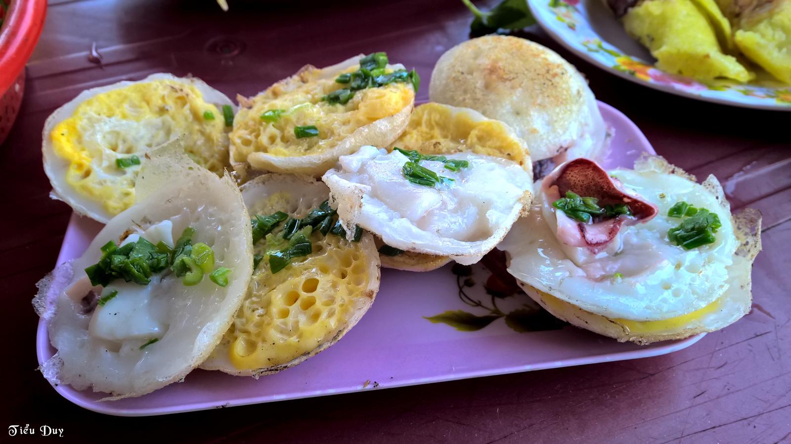 Bánh căn mực. Ảnh: Tiểu Duy