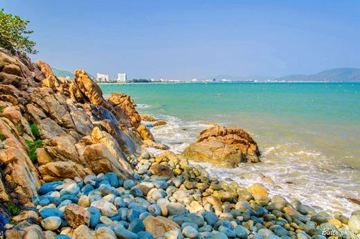 Ghềnh Rãnh với bãi đá đẹp như tranh 3D. (Nguồn: Internet)