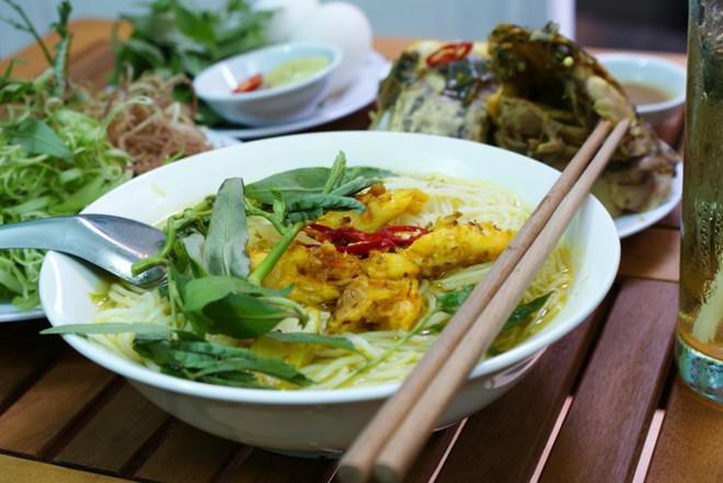 Bún cá Châu Đốc cũng đơn sơ, bình dị như người dân nơi đây. Ảnh: Tigerlx/wordpress.