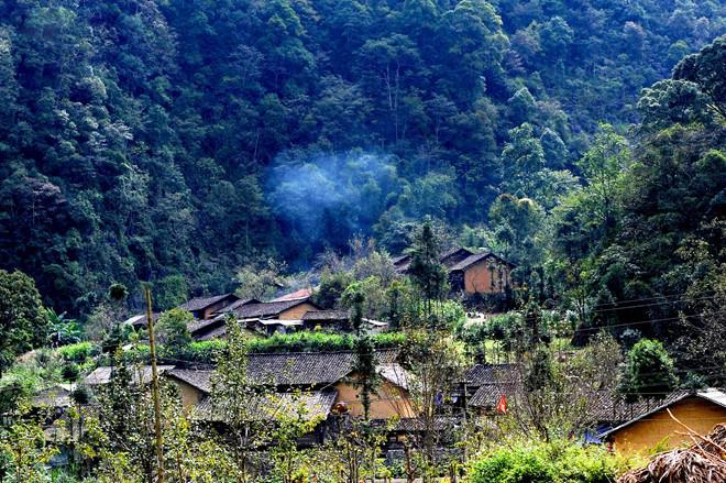 Hình ảnh làng quê hiền hòa tạo cho du khách cảm giác thanh bình.