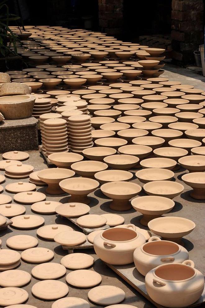 Dù đang gặp phải nhiều khó khăn, những con người nơi mảnh đất ven sông này đang nỗ lực để phục dựng và bảo tồn làng nghề đúng với giá trị của nó.