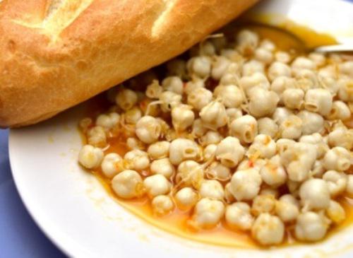 Giá một đĩa răng mực khoảng 60.000 đồng. Ảnh: Thùy Linh.