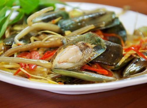Cà xỉu là loại hải sản đặc trưng ở Hà Tiên. Ảnh: Lê Văn Toàn