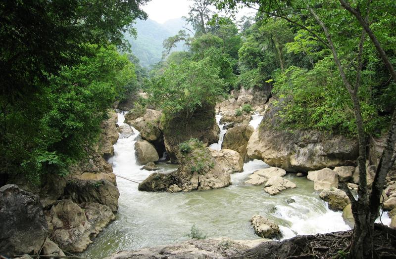 Thác Đầu Đẳng. Ảnh: idptravel.com