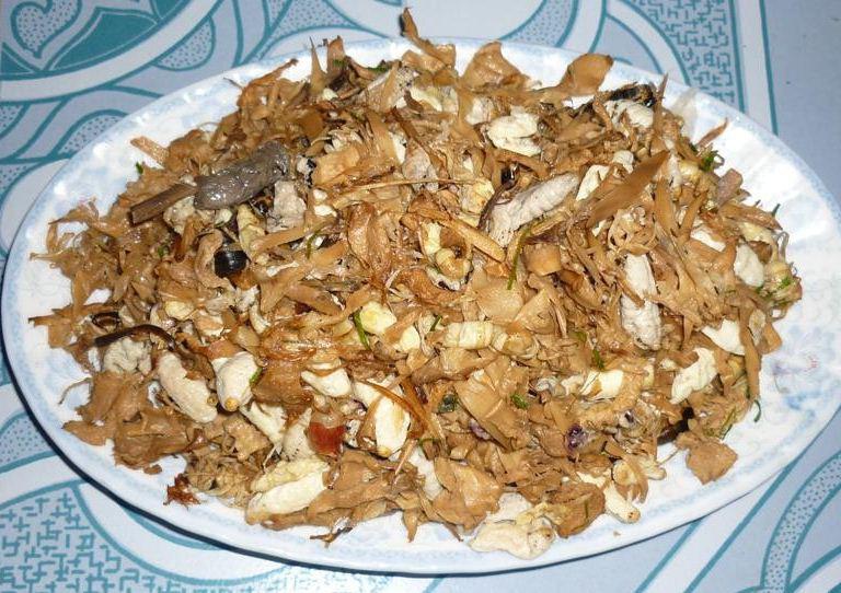 Món ong rừng xáo măng chua. Ảnh: ST