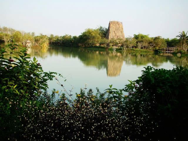 Với không gian rộng rãi thoáng mát, nơi đây rất thích hợp cho các bạn trẻ đi cắm trại picnic và chụp hình ngoại cảnh.Ảnh: Phong Cách Việt Travel