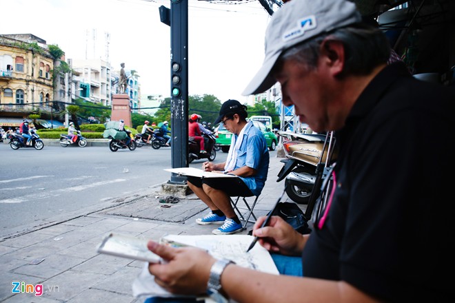Urban Sketch là khái niệm ký hoạ đô thị đã được phổ biến ở các nước trên thế giới. Đây là hình thức ghi vẽ và chép lại cảnh quan, nhà ở, các sản phẩm của đô thị hay bất cứ những gì mà người họa sĩ quan sát thấy và tự cảm xúc được.