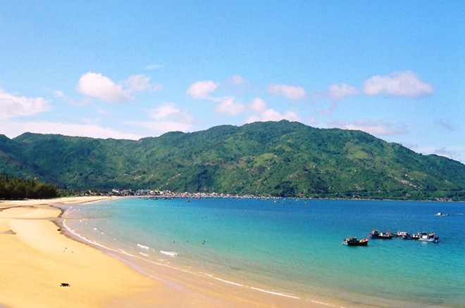 Biển Đại Lãnh. Ảnh: Travel.zizi.