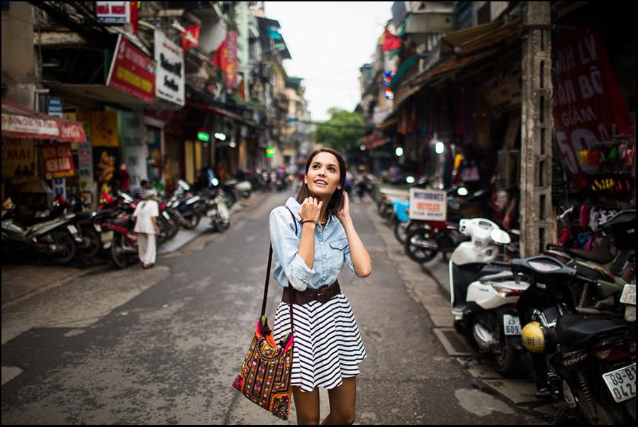 8. Hà Nội, Việt Nam: Giảm 4 bậc so với năm 2015 nhưng vẫn có mặt trong top 10, Hà Nội được các du khách yêu thích bởi khu phố cổ nhộn nhịp, lịch sử lâu đời, nền văn hóa độc đáo và ẩm thực tuyệt vời. Đây được coi là điểm đến có sự pha trộn hoàn hảo giữa cổ điển và hiện đại. Ảnh: Amandamillsla.