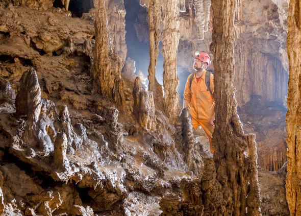 Những cuộc thám hiểm vẫn không ngừng lại.