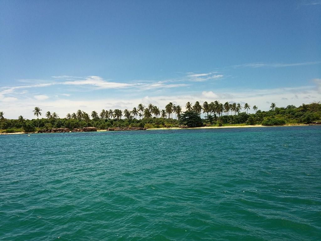 Bàn tay con người vẫn chưa chạm đến thiên nhiên nơi đây, nên vẫn còn đó nét đẹp hoang sơ, quyến rũ…
