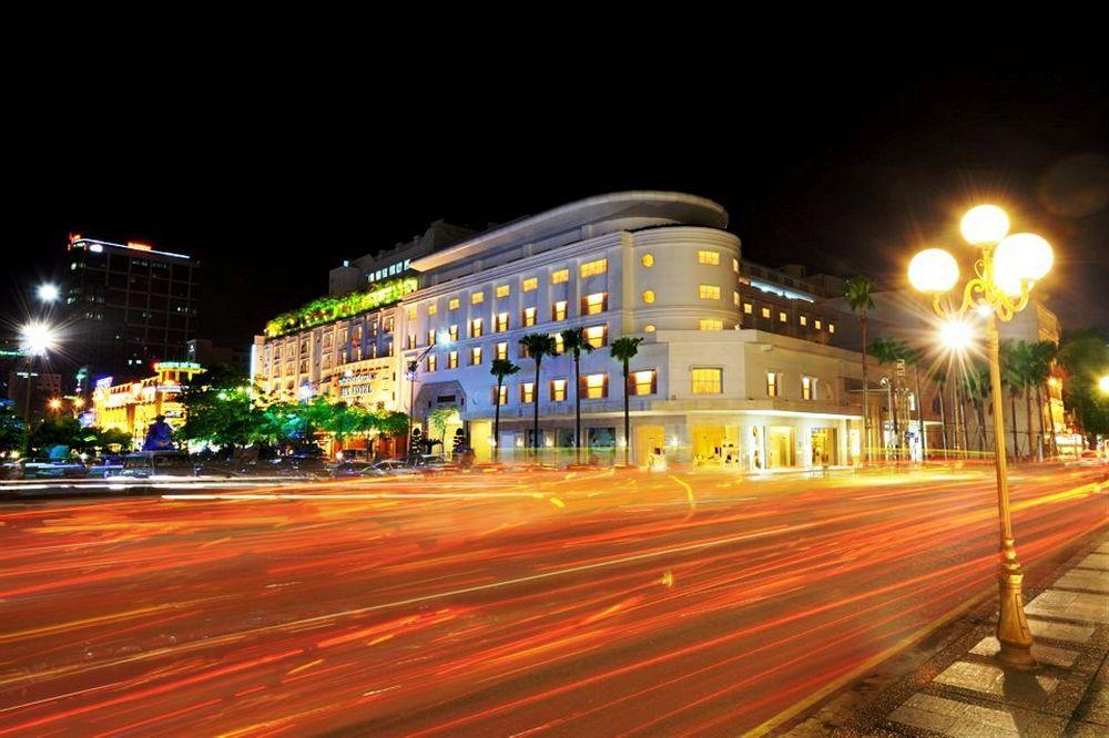 Khách sạn Victoria Châu Đốc lung linh về đêm