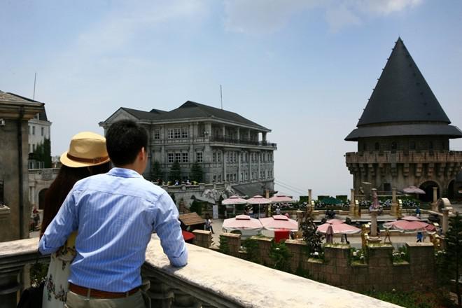 Bạn và nửa kia cũng có thể hẹn hò giữa trời “châu Âu”.