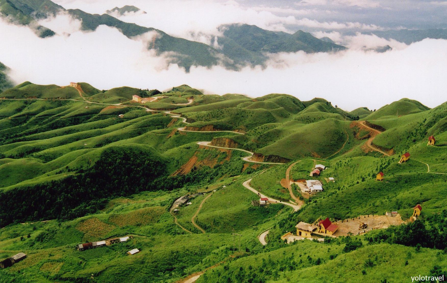 Khung cảnh hùng vĩ của Mẫu Sơn. Ảnh: yolotravel