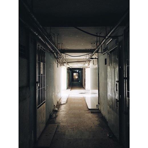 Chung cư Thanh Đa như dài hun hút vào khoảng không. (Nguồn IG @teevo76)
