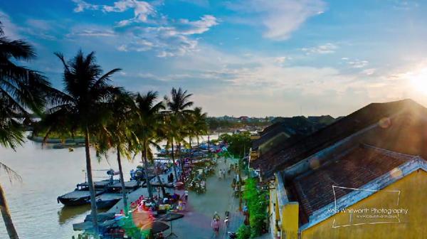 Một ngày bình yên ở Hội An qua ống kính khách Tây