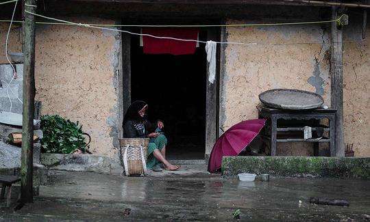 Chuẩn bị đi làm đồng