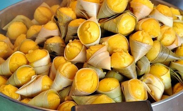 Món bánh bò có màu vàng ươm bắt mắt. (Ảnh: Internet)