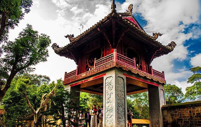 Văn Miếu - Quốc Tử Giám ở Hà Nội ghi dấu về đạo học của người Việt.