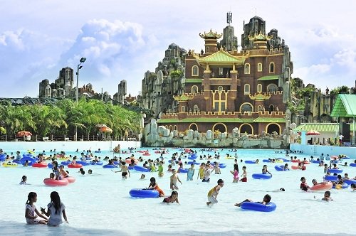 Khu du lịch Đại Nam, Bình Dương đón 2 triệu lượt du khách đến tham quan mỗi năm. Ảnh: Vntrip.