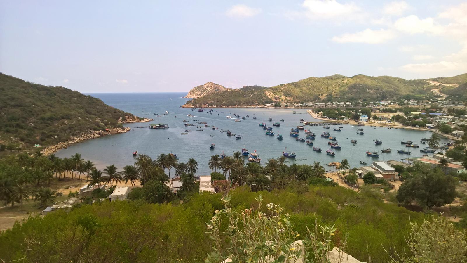 Vĩnh Hy đẹp thơ mộng