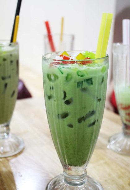 Một ly có giá 15.000 - 23.000 đồng. Ảnh: diadiemanuong.