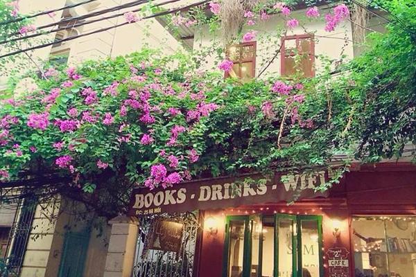 (Ảnh : Le Petit Cafe)