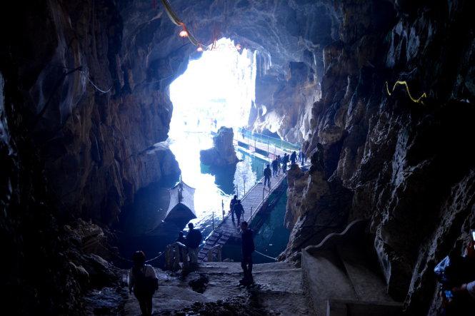 Hang Đền Thác Bờ - Ảnh: Phạm Tô Chiêm
