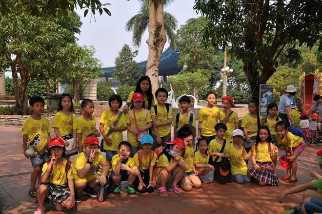 Kết thúc một ngày đi dã ngoại, dù khá mệt với cái nắng đầu mùa, các em sẽ thấy rất vui và tỏ ra tiếc nuối vì đã đến giờ ra về. Chuyến tham quan sẽ giúp trẻ học thêm nhiều kiến thức thực tế và có một ngày hè vui chơi thoải mái.