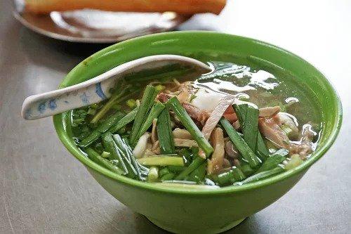 Tô hủ tiếu mì hoành thánh thập cẩm có giá 38.000 đồng. Ảnh: Di Vỹ.