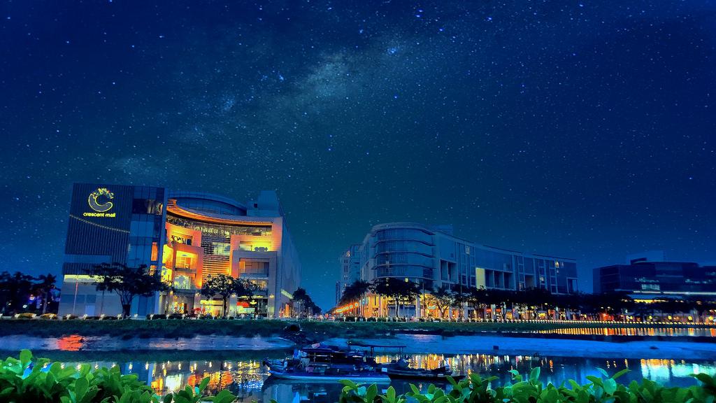 Crescent Mall. Ảnh: Quoc Hung