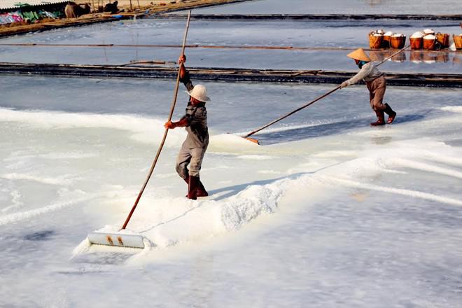 Diêm dân ở xã đảo Thiềng Liềng. Ảnh: Nguyễn Việt Khoa