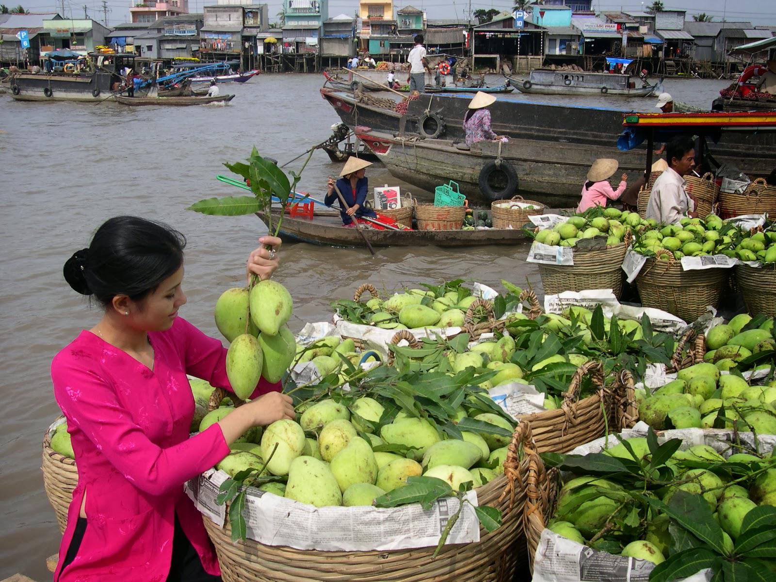 Cần Thơ cũng là vựa trái cây lớn của miền Tây. Ảnh: cungbandulich