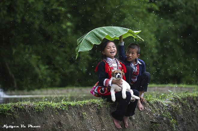 Nét hồn nhiên của trẻ em dân tộc Dao.