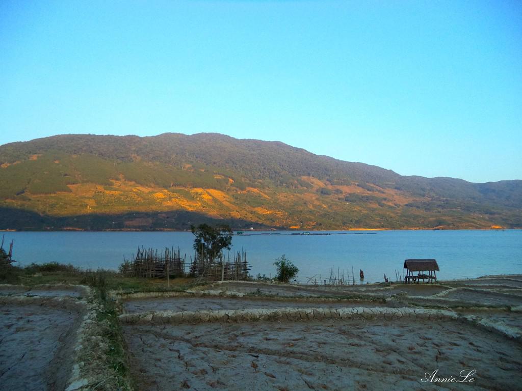 Chiều mang chút lãng đãng thu sang.