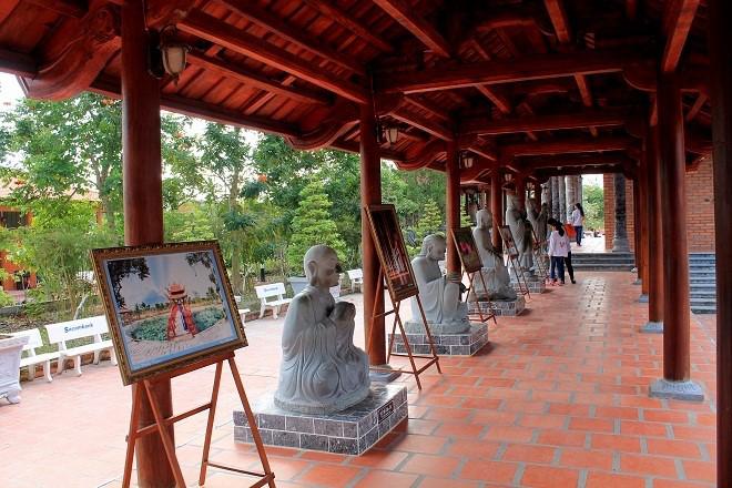 Thiền viện Trúc Lâm Phương Nam được xem là một trong những công trình nghệ thuật độc đáo nhất của xứ Tây Đô.